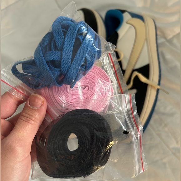 Jordan 1 Retro Low OG SP
Fragment x Travis Scott
– Size 10 - Picture 6 of 6